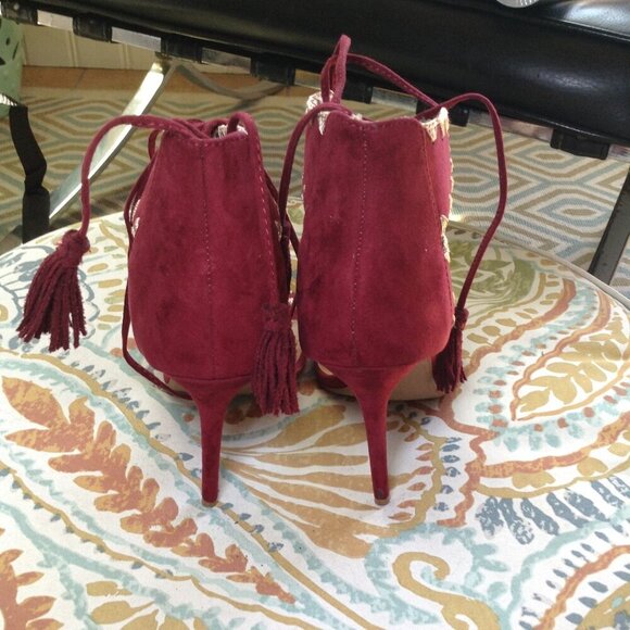 Wild Diva "7.5" Maroon Suede/Embroidered, Chic, Glamour, Quiet Lux, Sexy Tassels - Picture 4 of 6